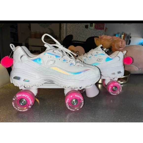Sketchers 4 wheeler fly cruiser sneaker/skate size 8 BRAND NEW - Picture 1 of 12